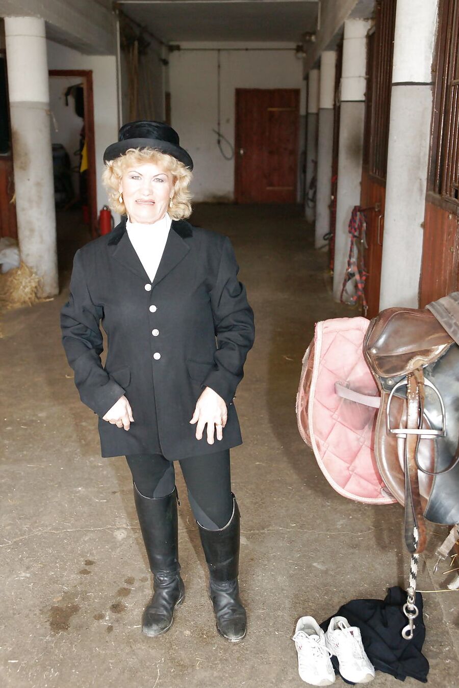 Old granny takes HUGE dildo on farm PART 1