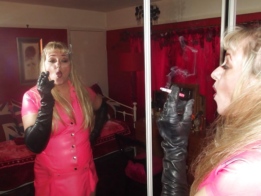 PINK BOMBSHELL