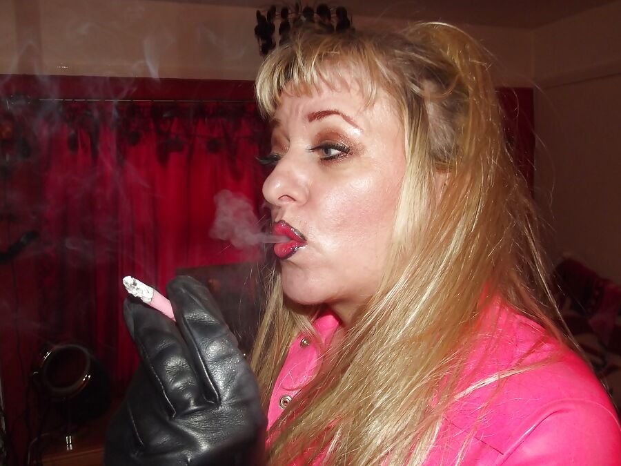 PINK BOMBSHELL