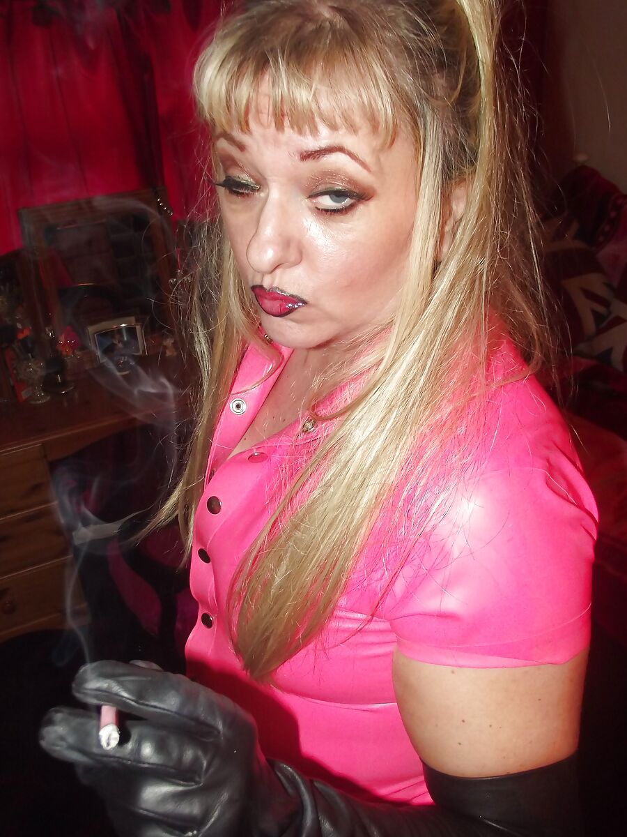 PINK BOMBSHELL