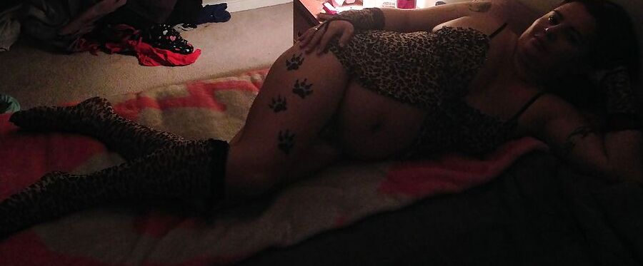 Leopard Milf