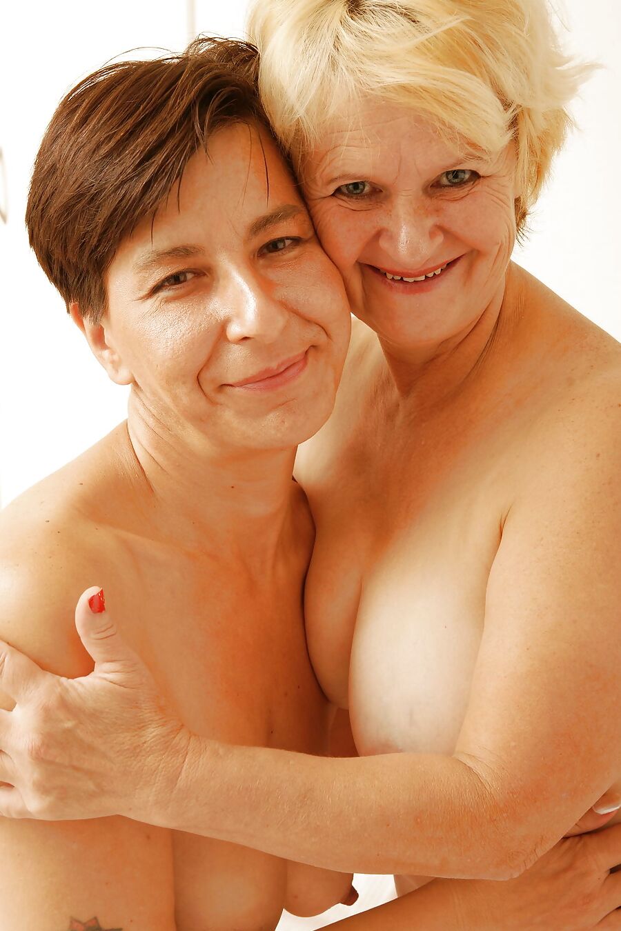 Old granny fucks mature lesbian mother PART 3