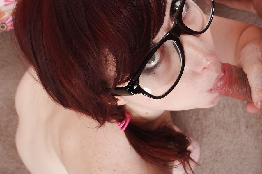 Cute coed Dakota sucks some cock