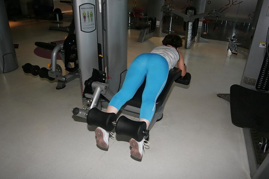 Naked Mature Mothers do Naked Exercises at Gym PART 1