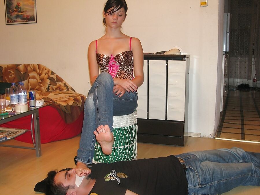 Sexy foot worship
