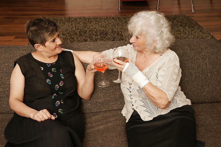 Grandma, MILF and young girl at lesbian threesome