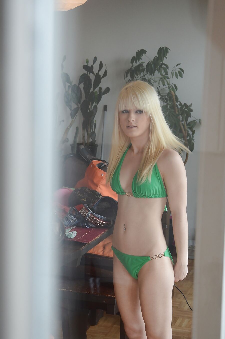 Sweet Tanya voyeur pics