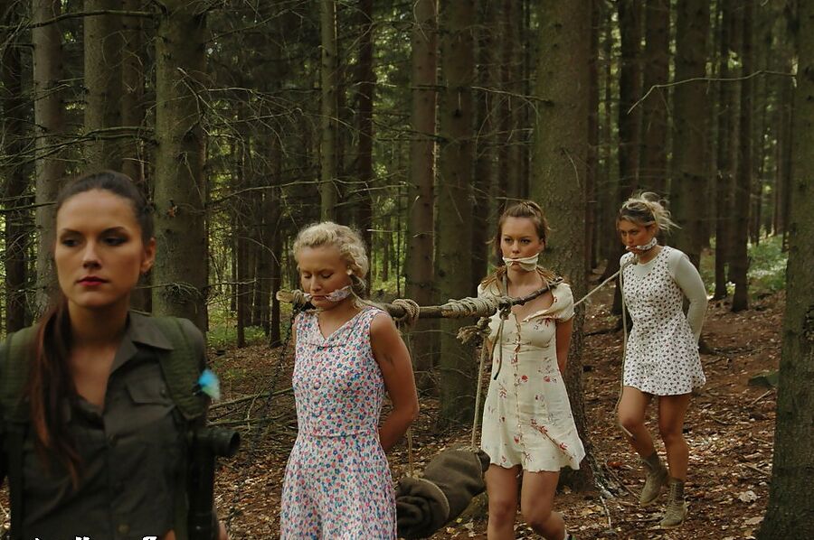 The slave Huntress - beautiful woman hunting lesbian slaves