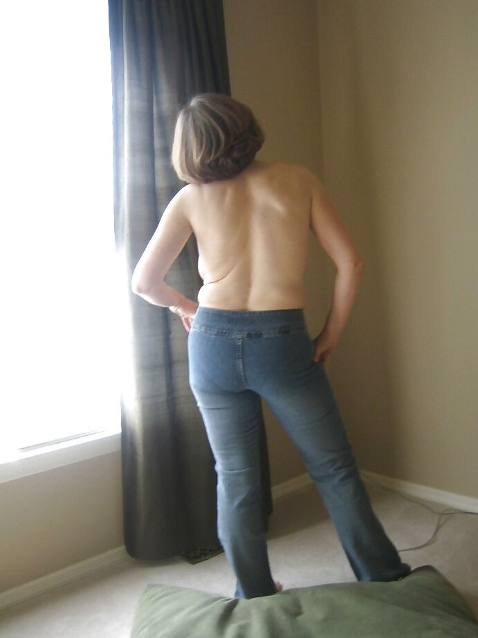 MarieRocks, 50+ MILF - Photos from 2011 #4