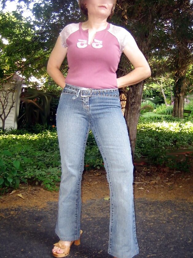 MarieRocks, 50+ MILF - Photos from 2010 #2