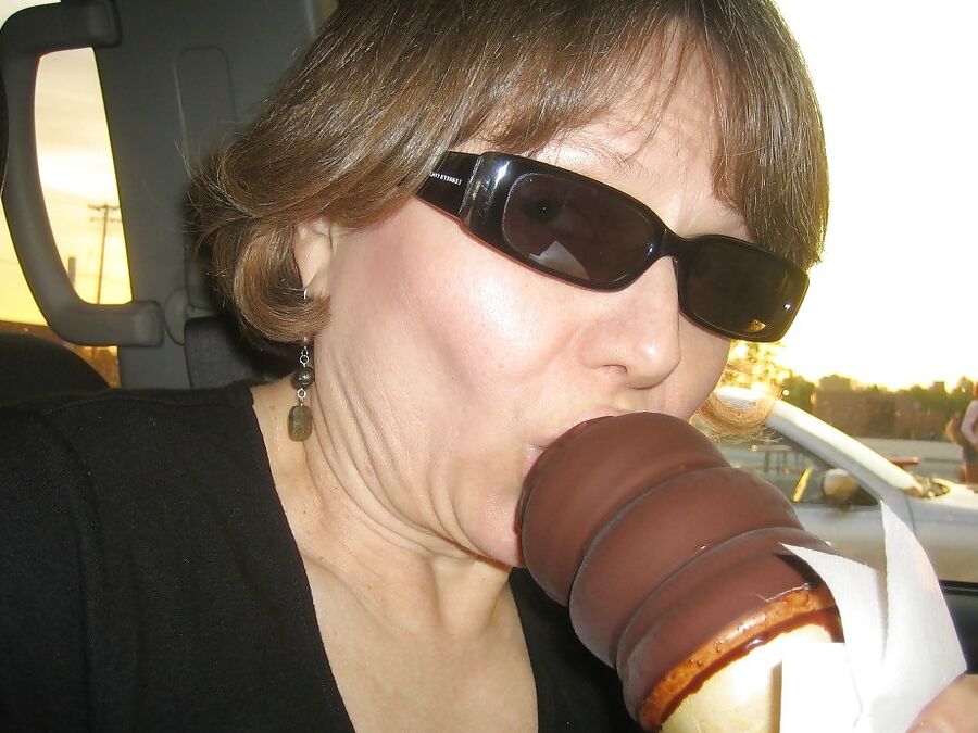 MarieRocks, 50+ MILF - Photos from 2008 #4
