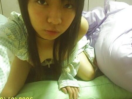 Selfshot cute Asian pussy masturbation