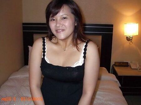 Busty Asian GF gives hot wild blowjob