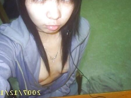 Selfshot cute Asian pussy masturbation