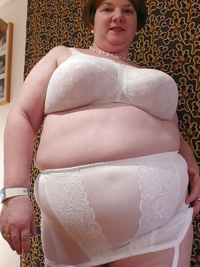Chris44g White Girdle