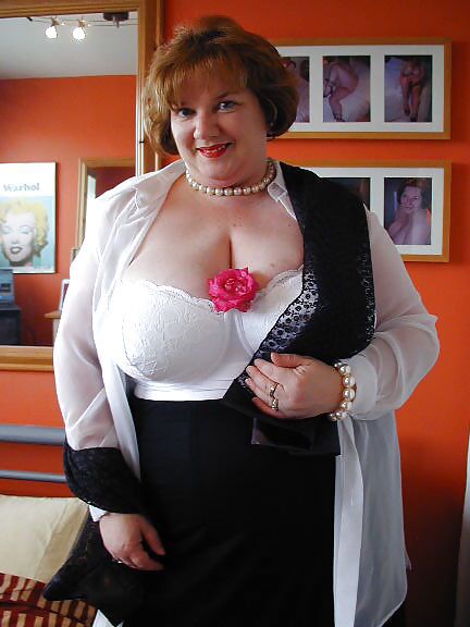 Chris44g White Teddy