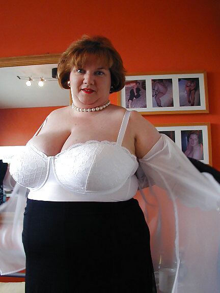 Chris44g White Teddy