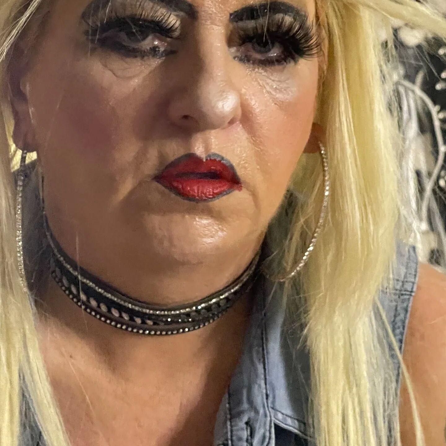 MY STEPMOM SHIRLEY IS A SLUT