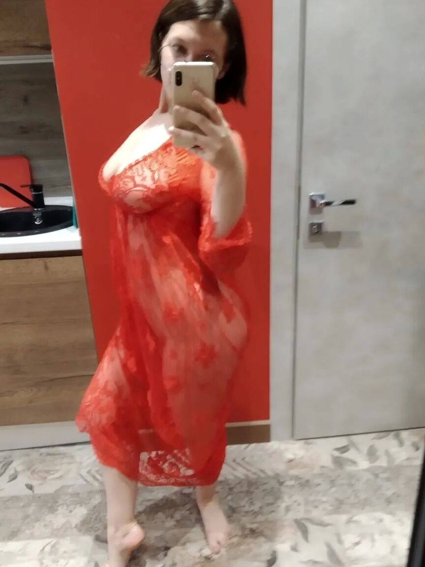 Natural busty babe loves to tease in lingerie