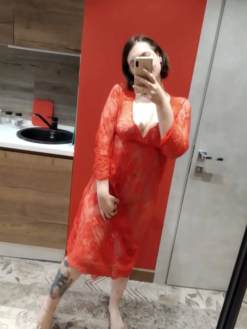 Natural busty babe loves to tease in lingerie