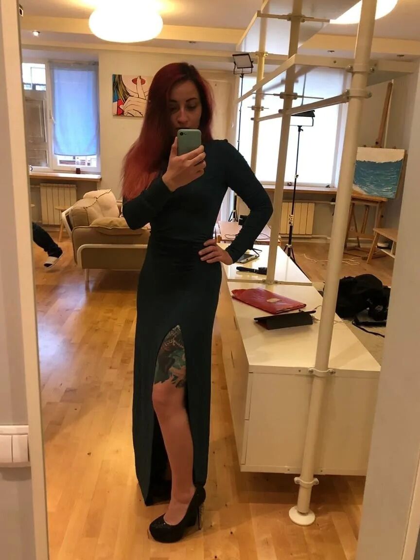 Redhead with nice tits and sexy tattoos