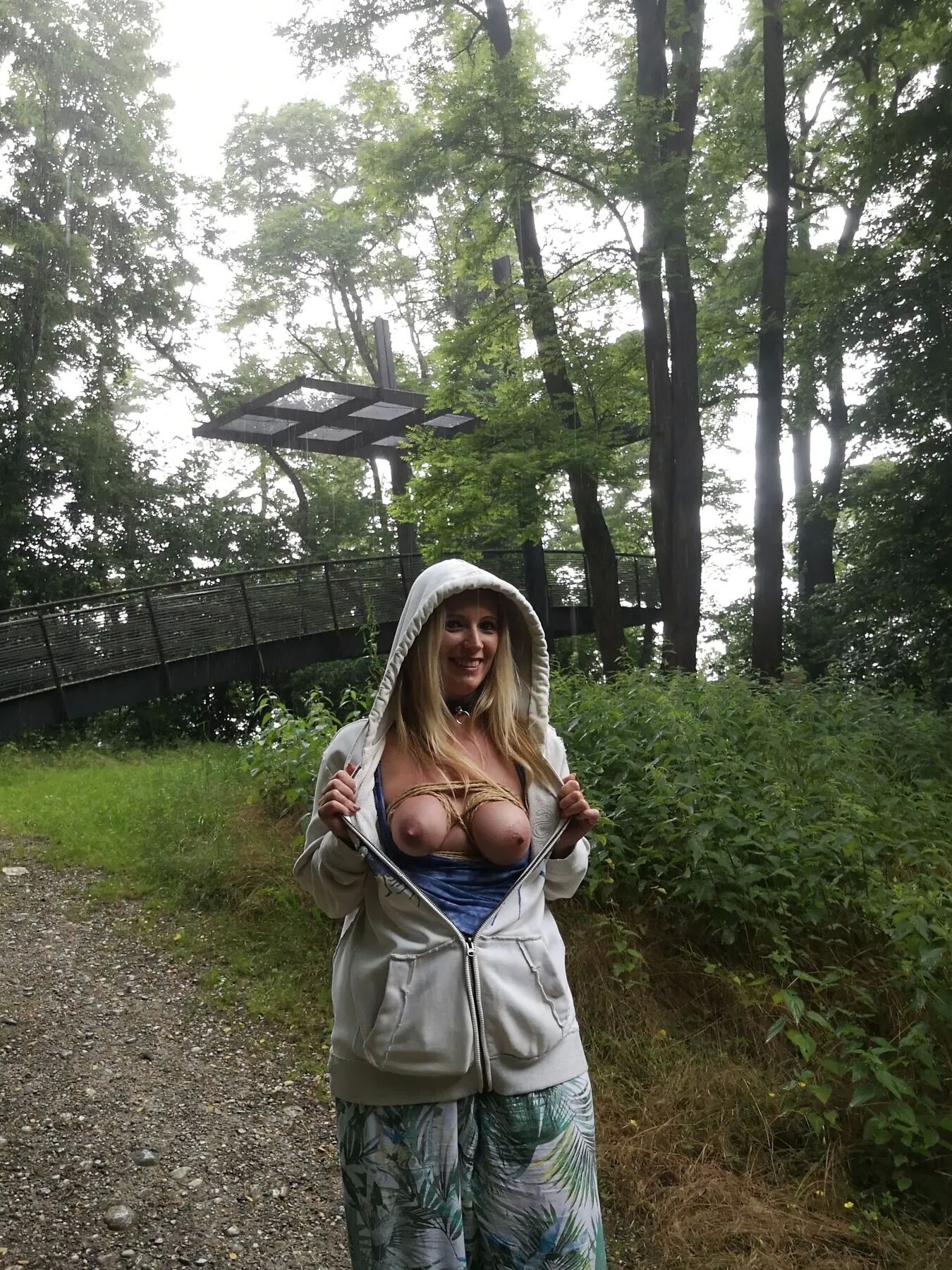 Now agein Vote vor the Best Bound boobs