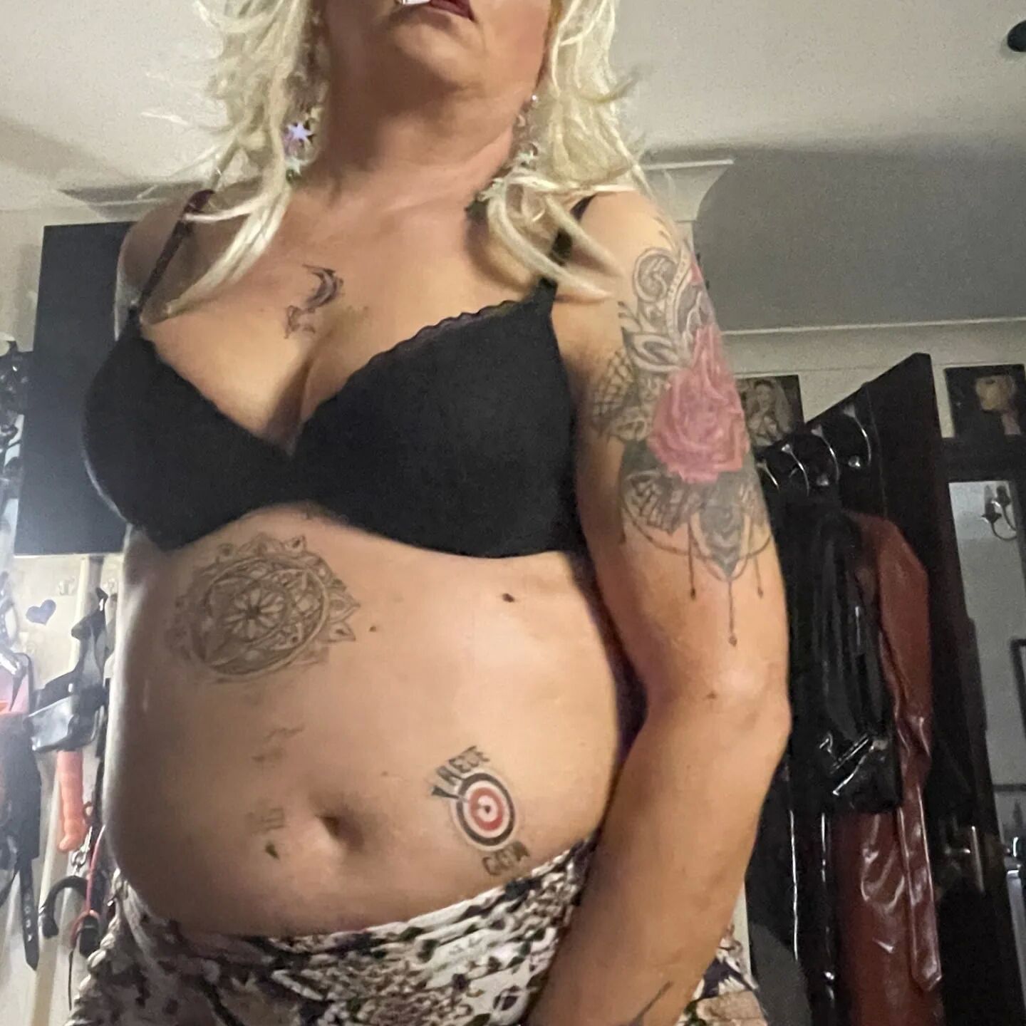 SMOKING WHORE 2
