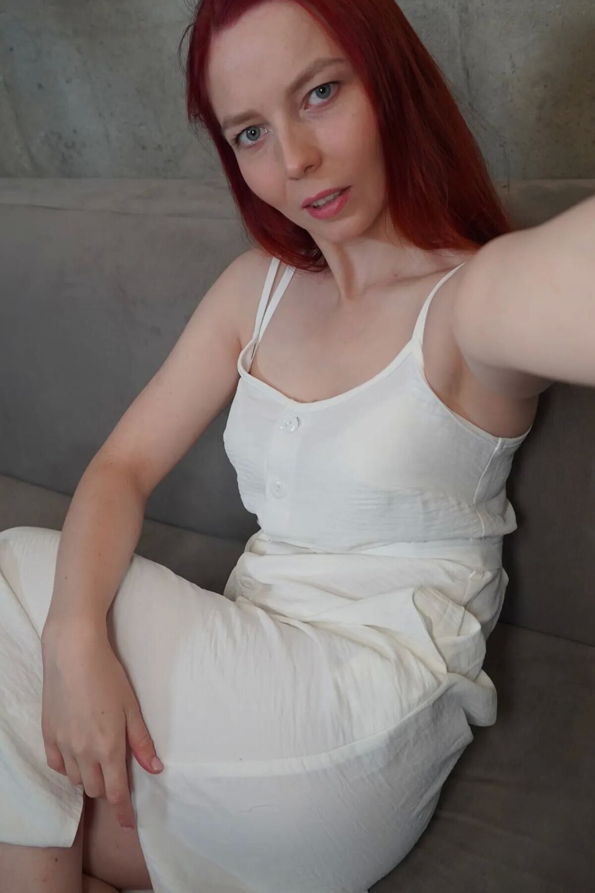 Friend's girlfriend accidentally sent me her sexy nudes