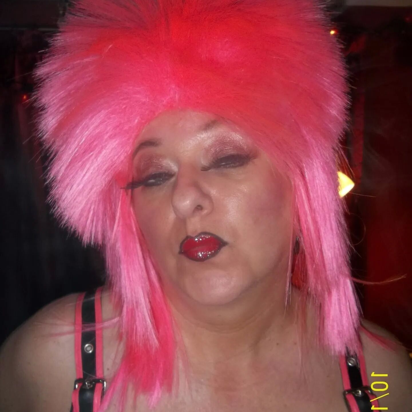 SHIRLEY SLUT 318