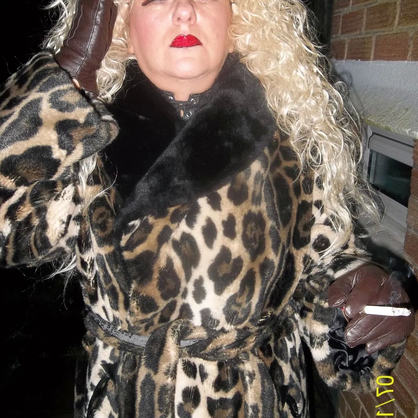 SHIRLEY SLUT 317