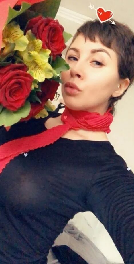 Co-worker won't stop sending me these naughty pics
