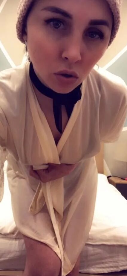 Co-worker won't stop sending me these naughty pics