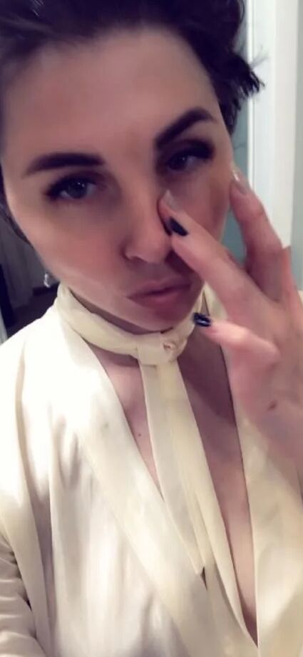 Co-worker won't stop sending me these naughty pics