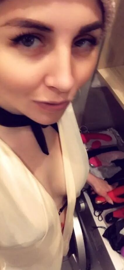 Co-worker won't stop sending me these naughty pics