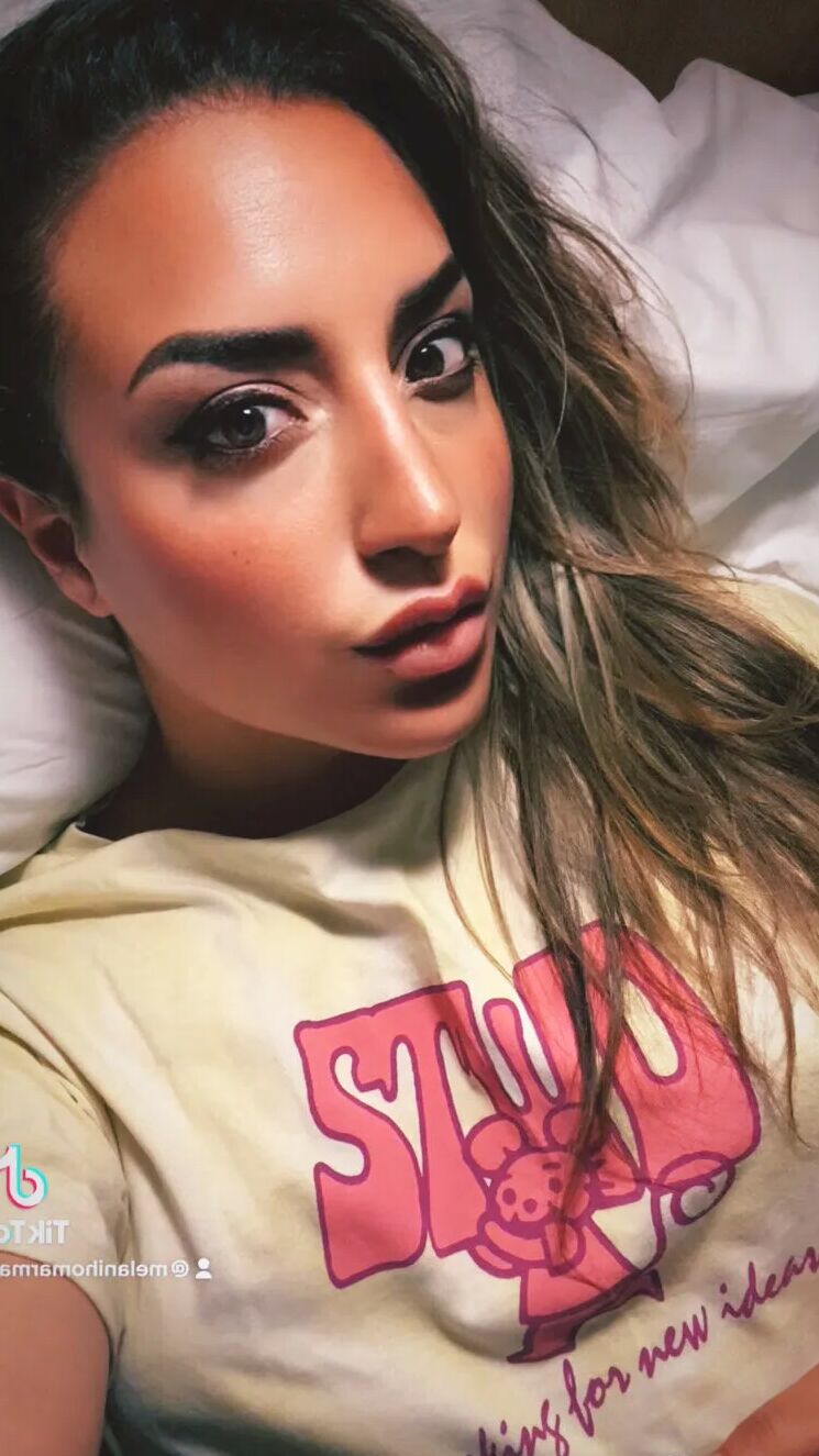 Melania SexCam. Free Photos