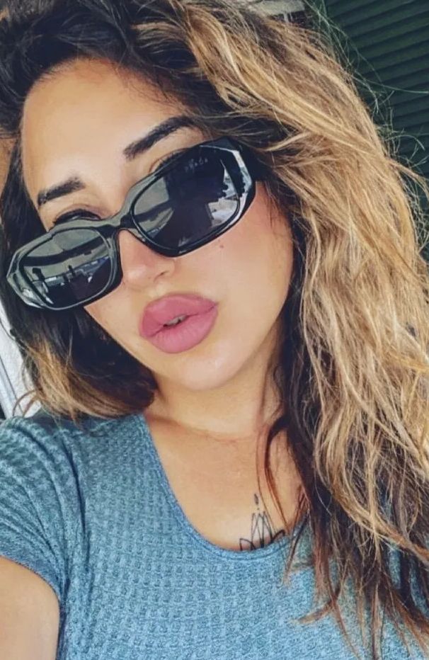 Melania SexCam. Free Photos