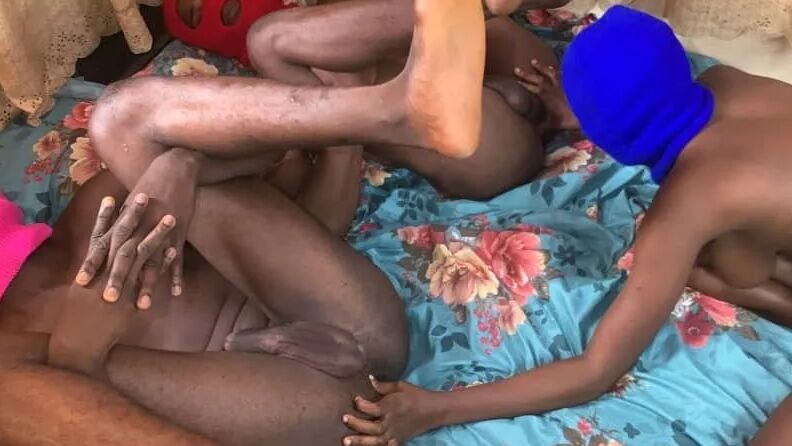 Threesome Rimming and Cumshot