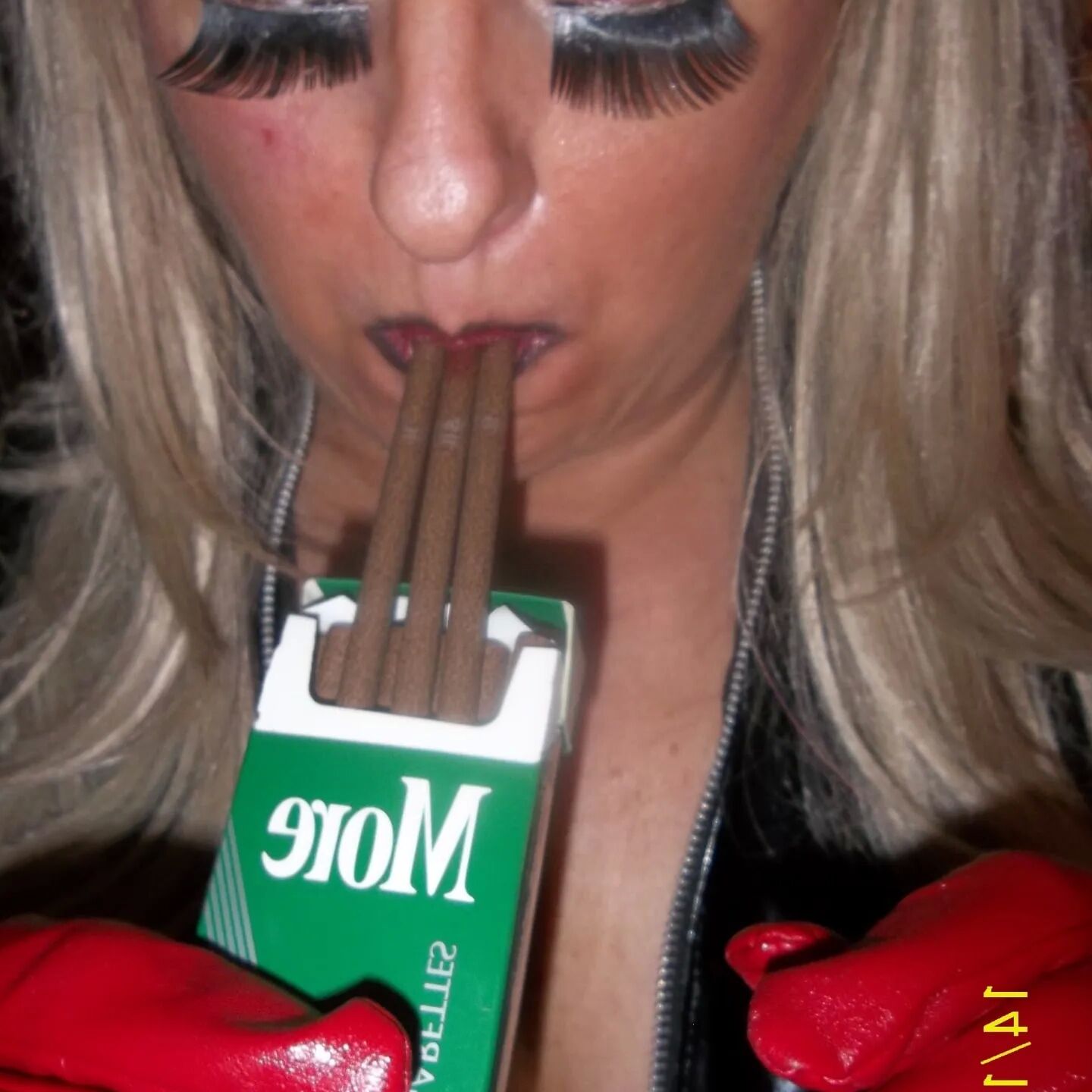 SHIRLEY SLUT 306