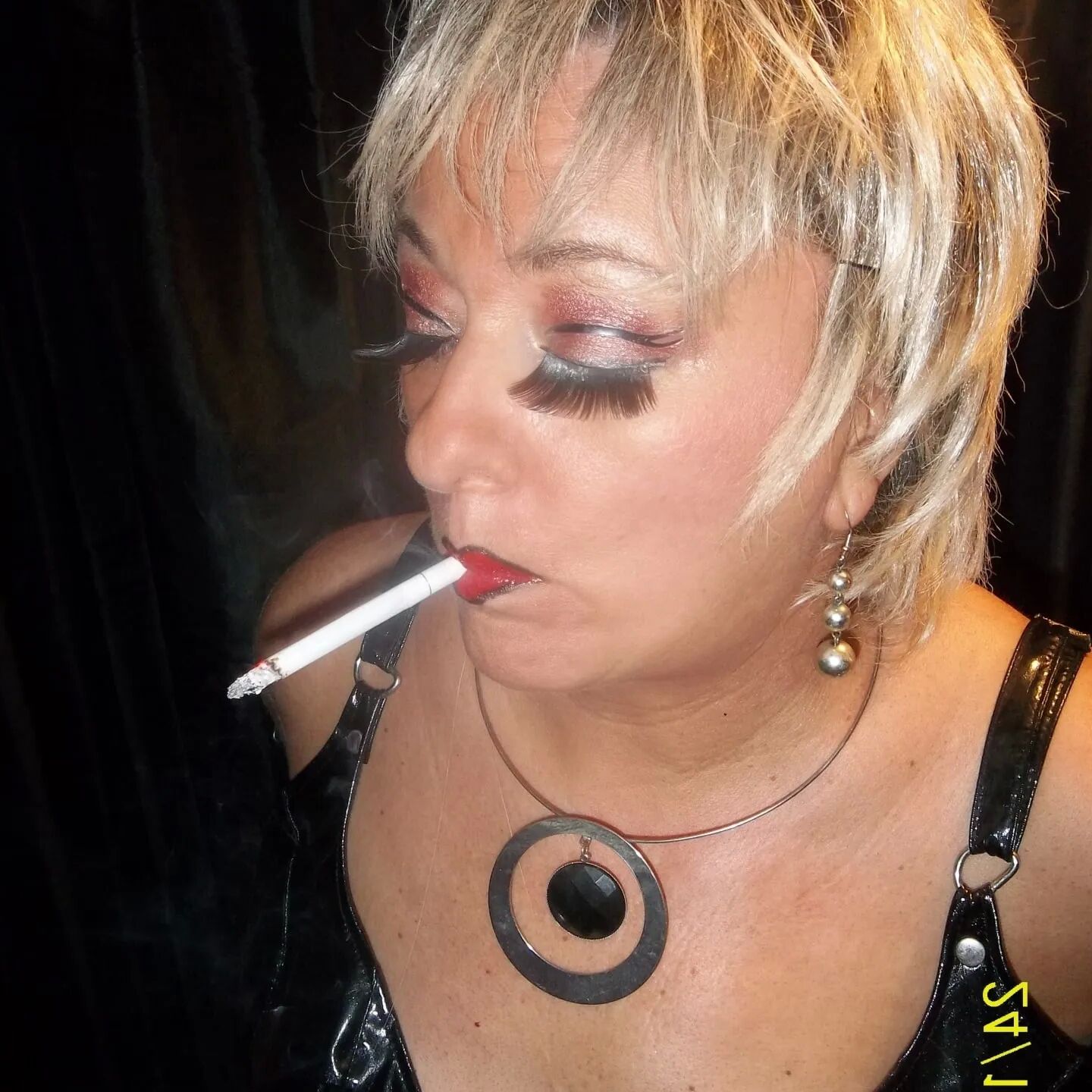 SHIRLEY SLUT 300 WHORE