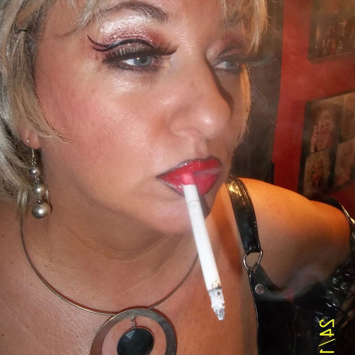 SHIRLEY SLUT 300 WHORE