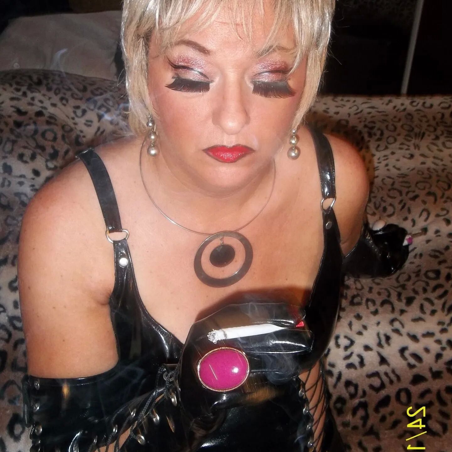 SHIRLEY SLUT 300 WHORE
