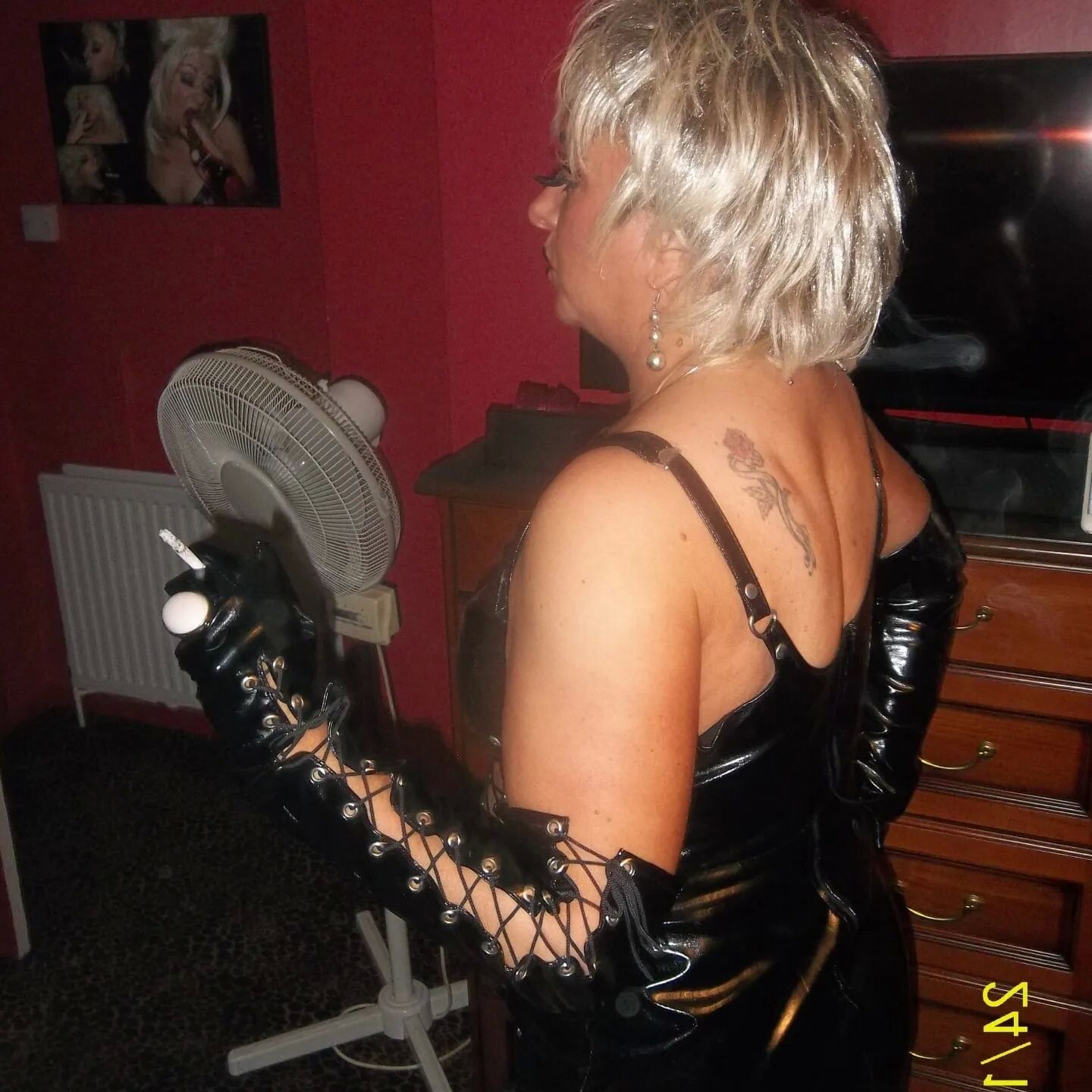 SHIRLEY SLUT 300 WHORE