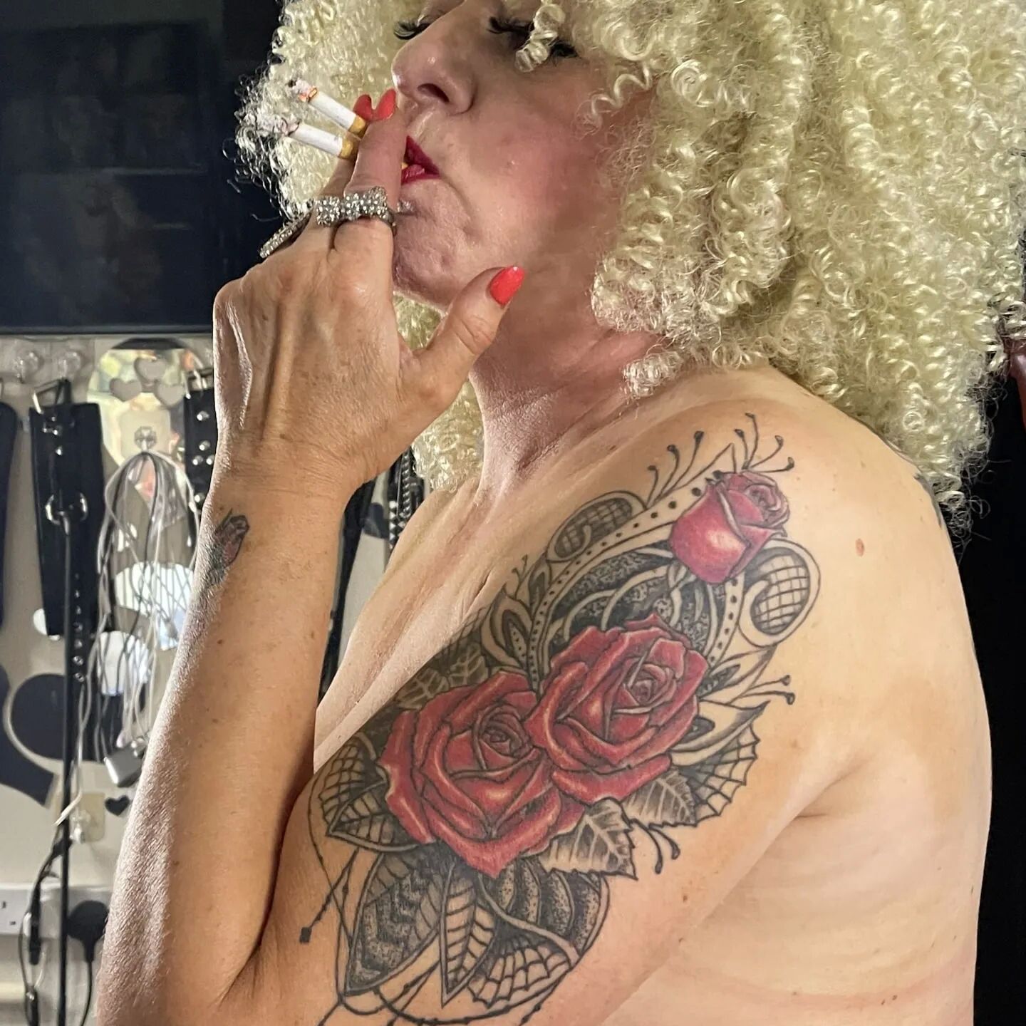 SMOKING TRAMP SHIRLEY