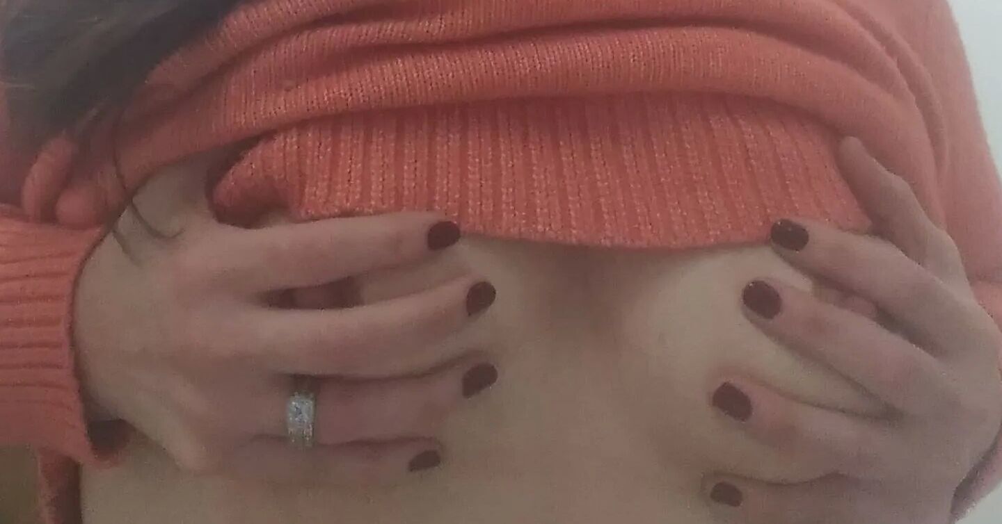 Milf Posing again