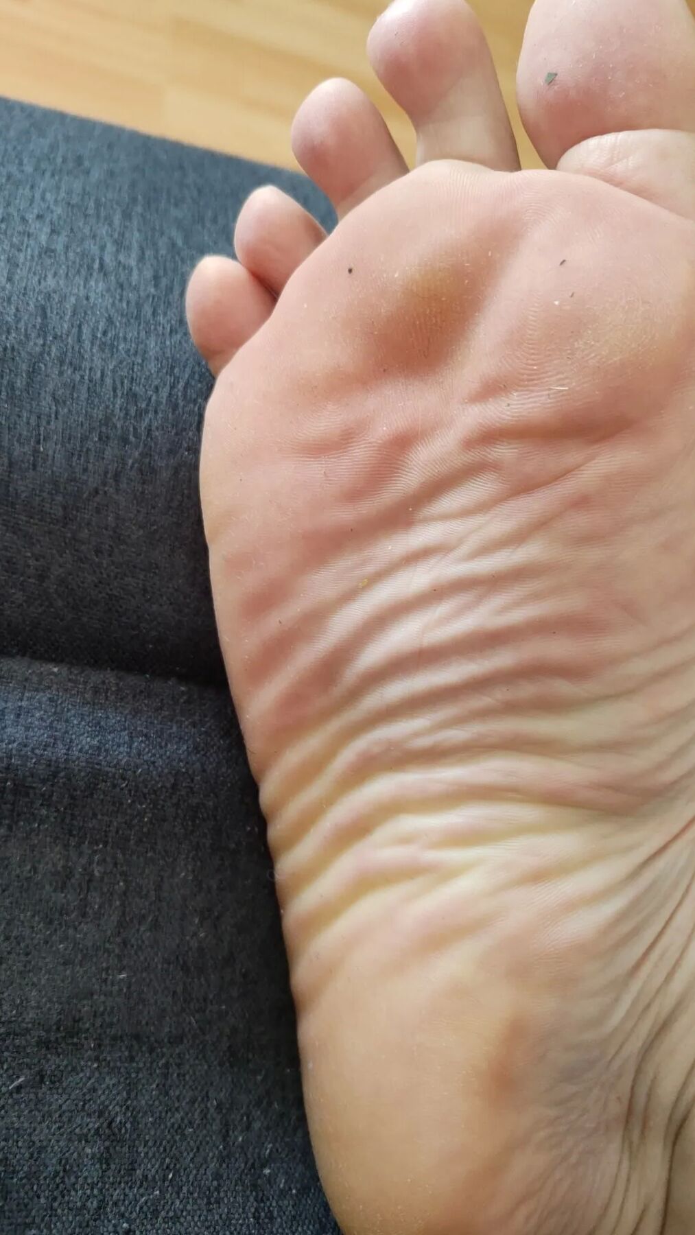 Hornychubby feet new