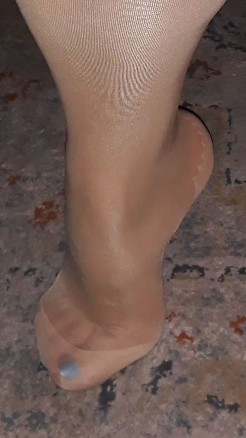 LadyfeetXXX  Free Photos