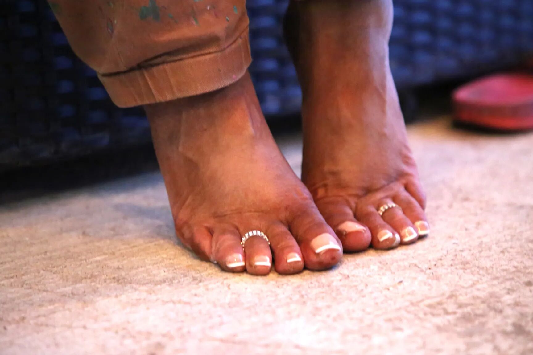 Outdoor / Indoor Feet