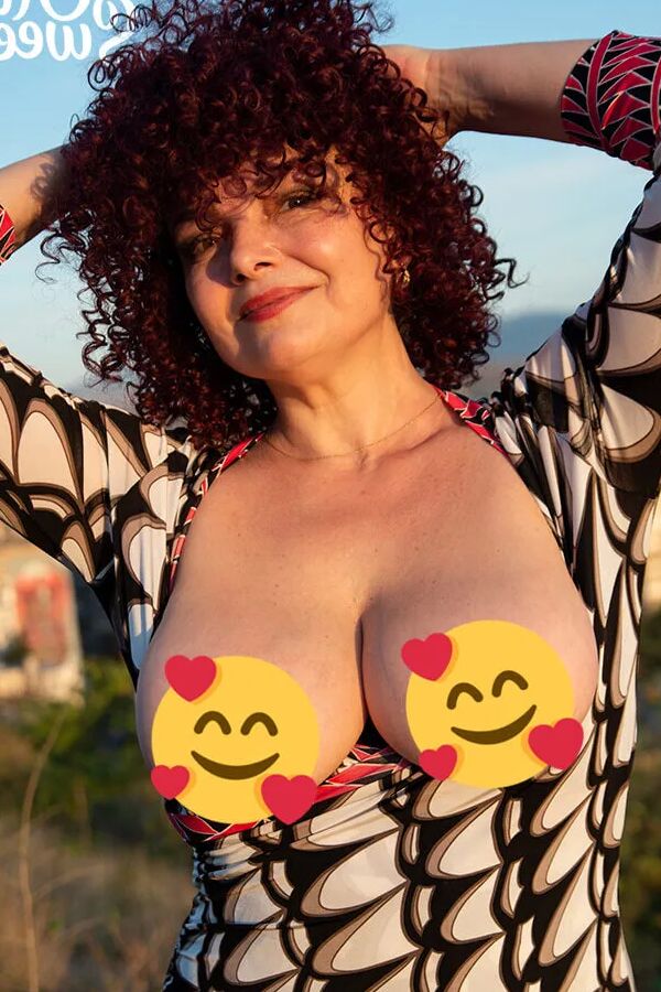Oli Sweet Free Photos