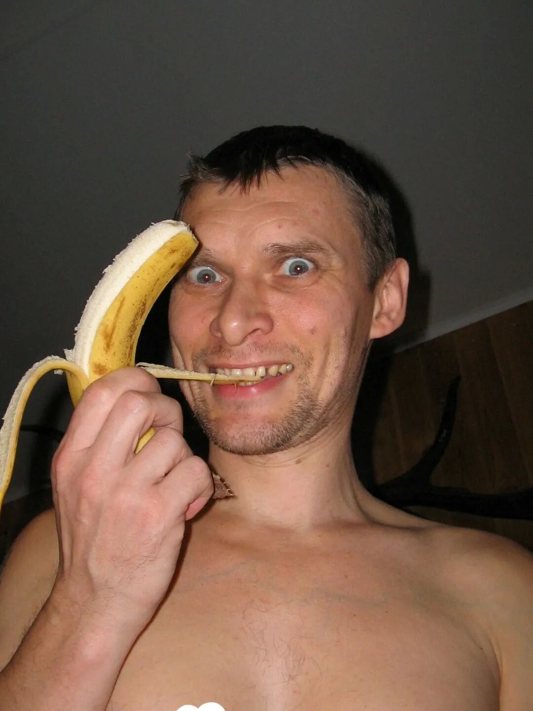 Dipping my cock into her banana vagina