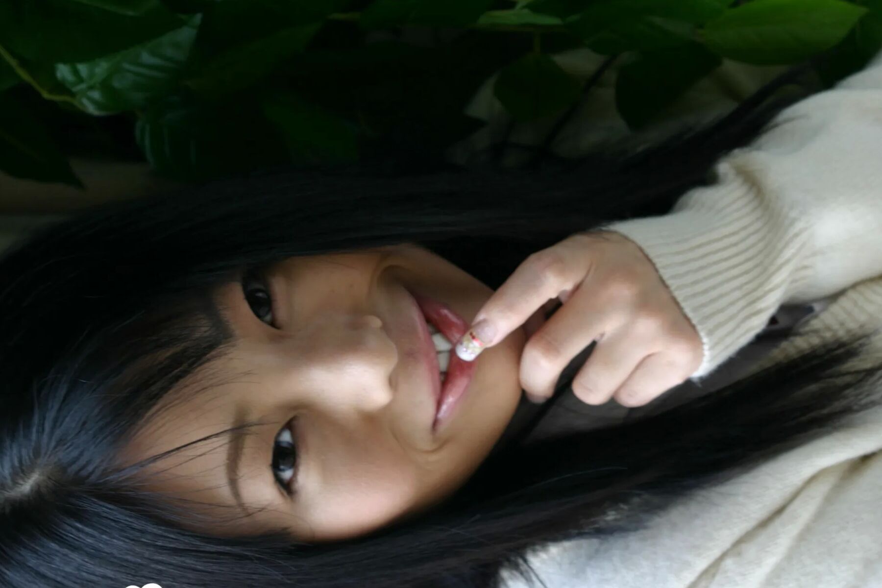 Asian schoolgirl looks for some online exposure
